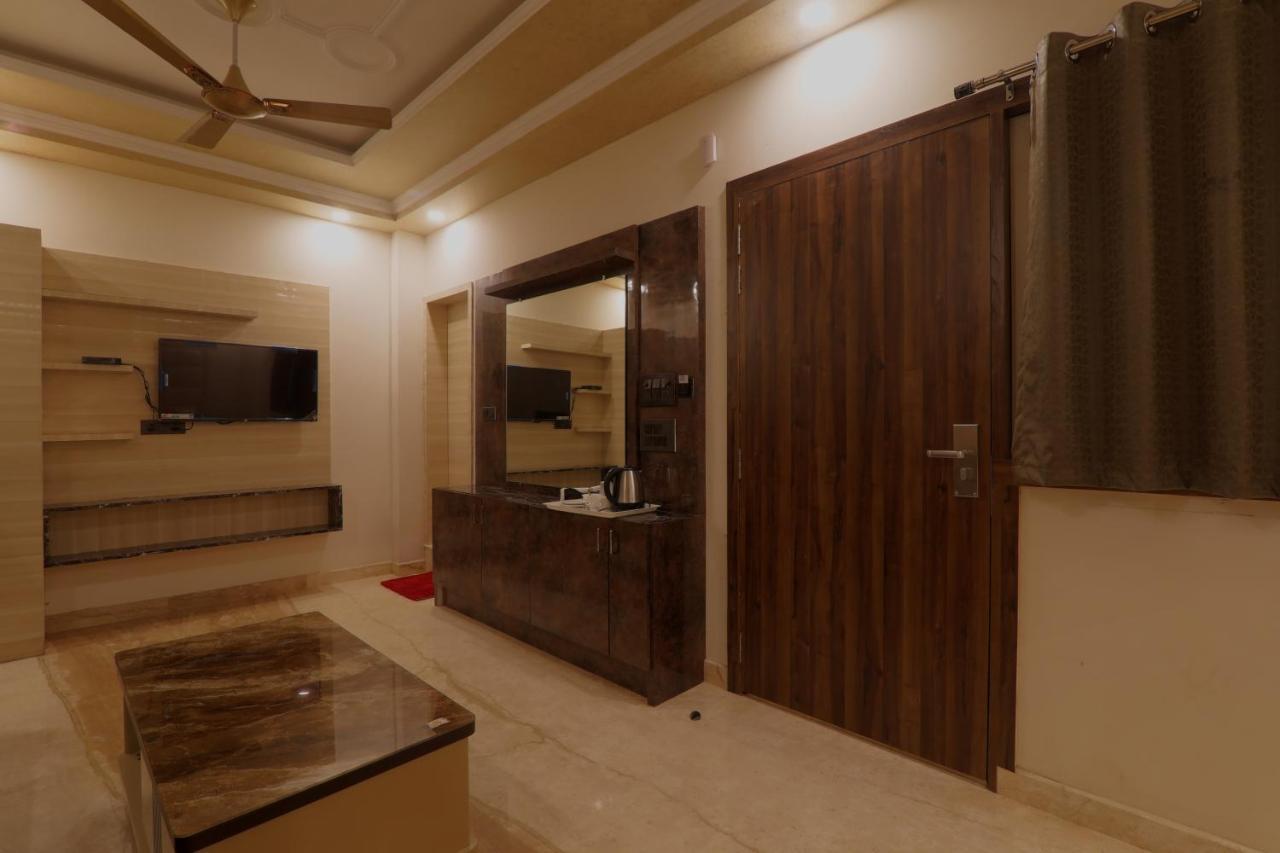Shri Tirupati Residency Hotel Lucknow Exterior photo